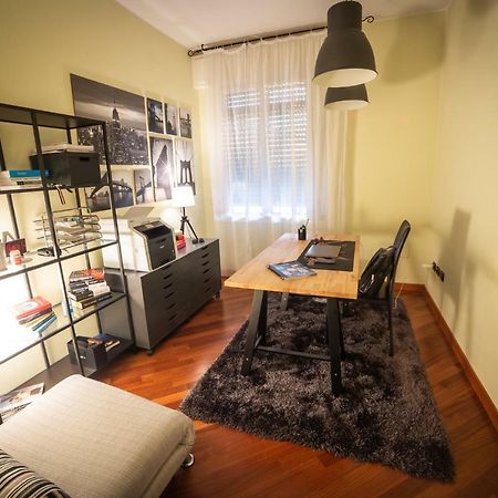 Appartamento Cinematic Modern Flat, 100 Mt Da Ospedale Ravenna Esterno foto