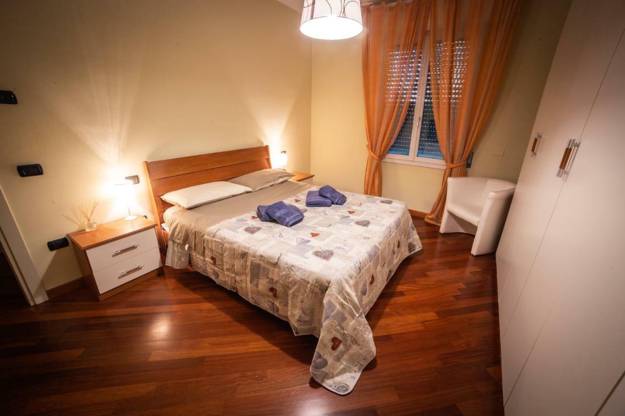 Appartamento Cinematic Modern Flat, 100 Mt Da Ospedale Ravenna Esterno foto